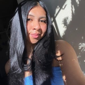 Meet your Posher, Dinorah